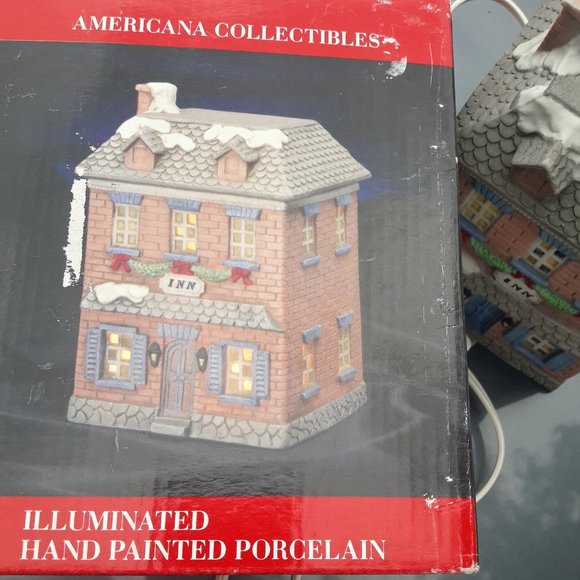 Lighted Christmas House NWT Hotel Inn Hand Painted Porcelain New in Box - Picture 5 of 16